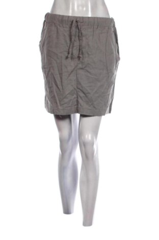Fustă Esmara, Mărime M, Culoare Verde, Preț 30,00 Lei, #137478414