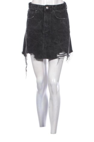 Пола Stradivarius, Размер S, Цвят Черен, Цена 11,00 €, #137487892