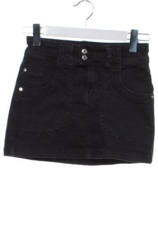 Пола Bershka, Размер XS, Цвят Черен, Цена 9,00 €, #137453548