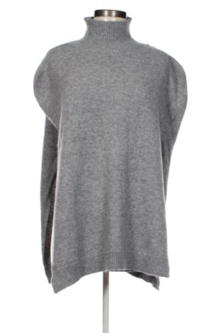 Poncho Unbranded, Mărime L, Culoare Gri, Preț 62,99 Lei, #137447472