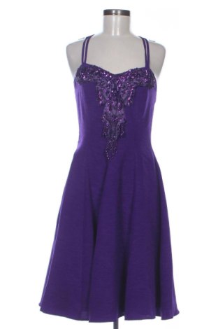 Rochie Gina Bacconi, Mărime M, Culoare Mov, Preț 304,45 Lei, #137446511