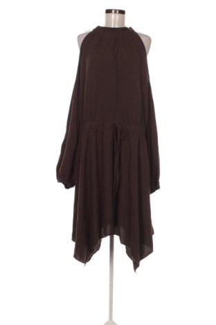 Sukienka SHEIN, Rozmiar 4XL, Kolor Brązowy, Cena 93,14 zł, #137452744