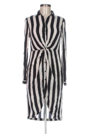 Rochie Bershka, Mărime M, Culoare Multicolor, Preț 69,00 Lei, #137461362