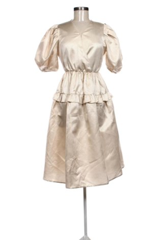 Rochie SHEIN, Mărime S, Culoare Bej, Preț 142,00 Lei, #137462372