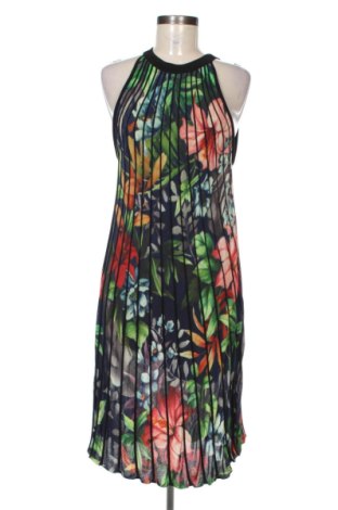Рокля Desigual, Размер M, Цвят Многоцветен, Цена 42,43 €, #137473513