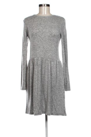 Rochie C&A, Mărime S, Culoare Gri, Preț 33,54 Lei, #137478932