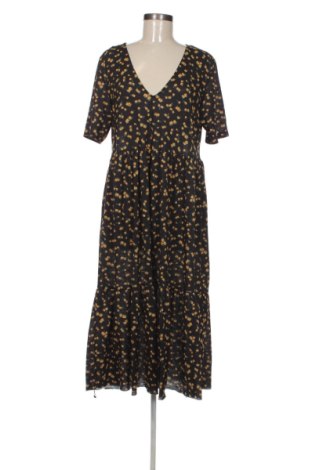 Šaty  Pull&Bear, Velikost L, Barva Vícebarevné, Cena  469,00 Kč, #137489719