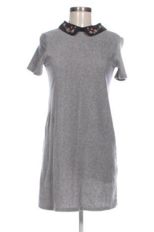Rochie Zara, Mărime M, Culoare Gri, Preț 71,00 Lei, #137495244