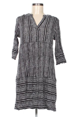 Rochie Janina, Mărime M, Culoare Multicolor, Preț 26,25 Lei, #137500668
