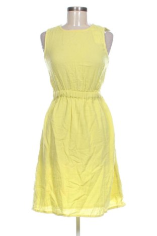Sukienka Stradivarius, Rozmiar S, Kolor Żółty, Cena 62,91 zł, #137460696