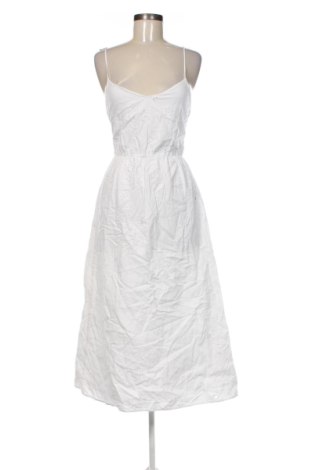 Рокля Zara, Размер M, Цвят Бял, Цена 28,12 €, #137474656