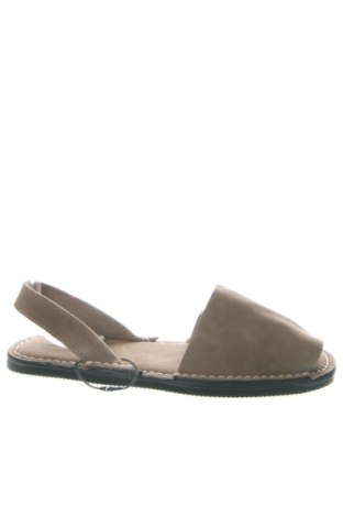 Sandále Pull&Bear, Veľkosť 39, Farba Béžová, Cena  56,34 €, #137483614
