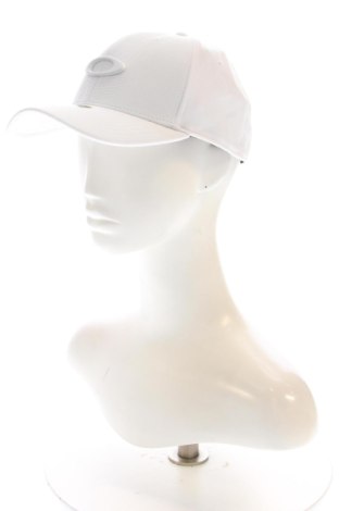 Căciulă Oakley, Culoare Alb, Preț 167,97 Lei, #137500581