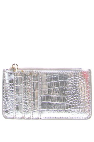 Névjegytartó Urban Outfitters, Szín Ezüstös, Ár 5 674 Ft, #137461306