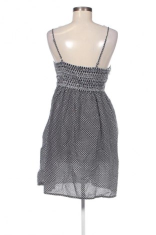 Рокля C&A, Размер M, Цвят Многоцветен, Цена 10,22 €