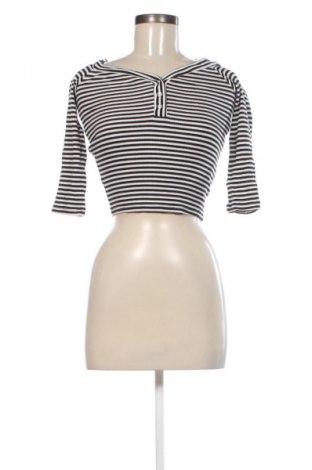 Női blúz Bershka, Méret S, Szín Sokszínű, Ár 979 Ft