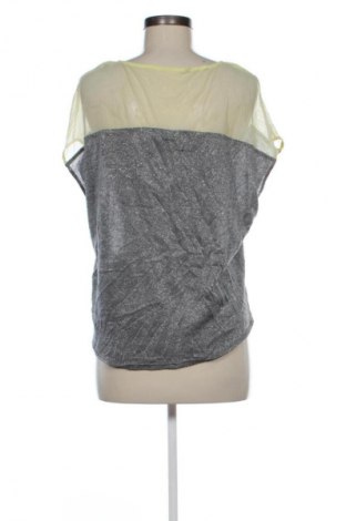 Dámská halenka Guess, Velikost XXS, Barva Vícebarevné, Cena  129,00 Kč