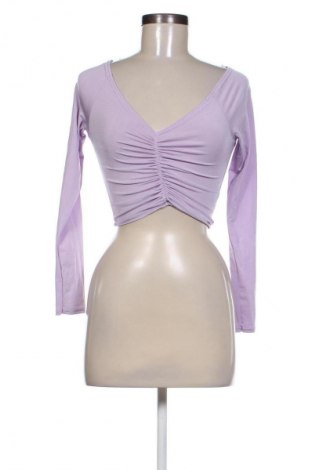 Bluzka damska Pretty Little Thing, Rozmiar XS, Kolor Fioletowy, Cena 22,47 zł