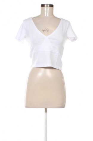 Női blúz Review, Méret M, Szín Fehér, Ár 3 439 Ft