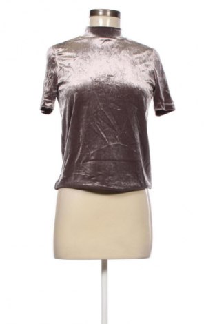 Дамска блуза Zara Trafaluc, Размер M, Цвят Пепел от рози, Цена 2,04 €