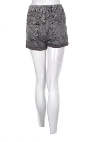 Damen Shorts Fb Sister, Größe M, Farbe Grau, Preis € 1,99