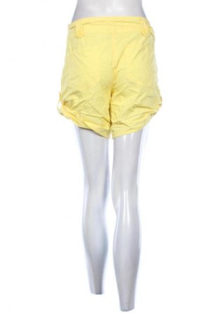 Pantaloni scurți de femei H&M Divided, Mărime M, Culoare Galben, Preț 20,99 Lei