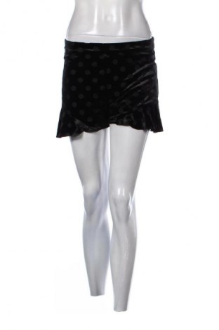 Дамски къс панталон Mango, Размер S, Цвят Черен, Цена 2,04 €