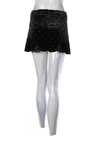 Дамски къс панталон Mango, Размер S, Цвят Черен, Цена 2,04 €