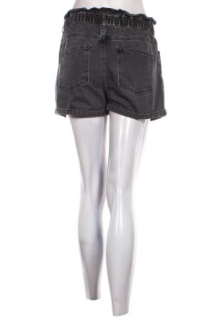 Damskie szorty ONLY, Rozmiar M, Kolor Czarny, Cena 20,99 zł