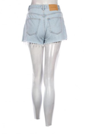 Дамски къс панталон Pull&Bear, Размер S, Цвят Син, Цена 18,46 €