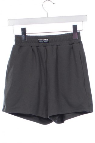 Дамски къс панталон SHEIN, Размер XS, Цвят Сив, Цена 9,20 €