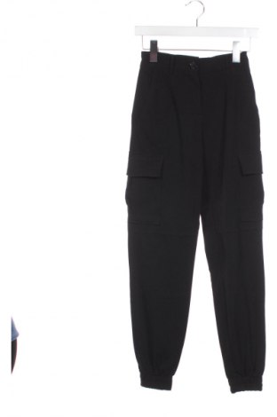 Női nadrág Bershka, Méret XS, Szín Fekete, Ár 5 789 Ft