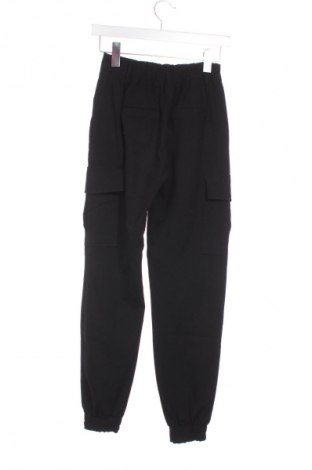 Női nadrág Bershka, Méret XS, Szín Fekete, Ár 5 789 Ft