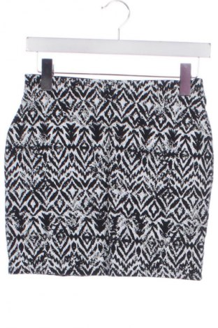 Dziecięca spódnica Charles Vogele, Rozmiar 12-13y/ 158-164 cm, Kolor Kolorowy, Cena 6,99 zł
