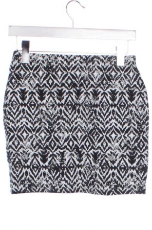 Dziecięca spódnica Charles Vogele, Rozmiar 12-13y/ 158-164 cm, Kolor Kolorowy, Cena 6,99 zł