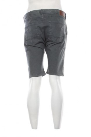 Мъжки къс панталон Esprit, Размер M, Цвят Сив, Цена 10,22 €