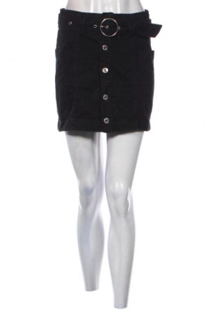 Пола Bershka, Размер S, Цвят Черен, Цена 3,57 €