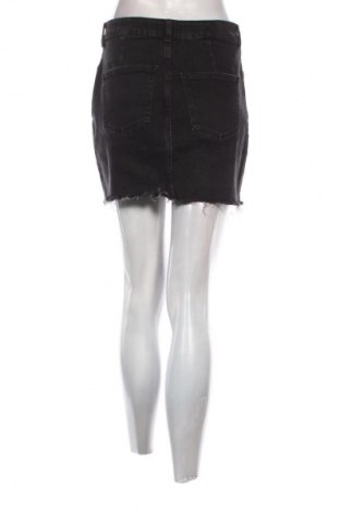 Spódnica Bershka, Rozmiar M, Kolor Czarny, Cena 30,29 zł