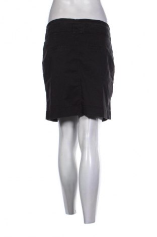 Пола Camaieu, Размер M, Цвят Черен, Цена 2,04 €