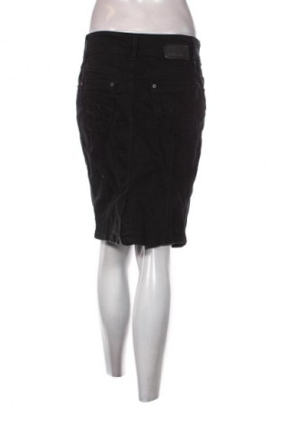 Sukně Cross, Velikost M, Barva Černá, Cena  209,00 Kč
