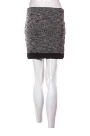 Rock Edc By Esprit, Größe M, Farbe Grau, Preis 3,99 €