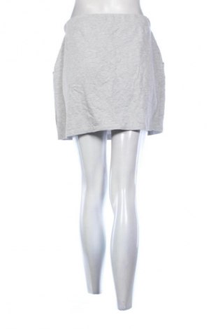 Пола Esmara, Размер S, Цвят Сив, Цена 3,06 €