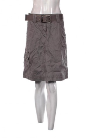 Rock Esprit, Größe M, Farbe Grau, Preis 2,99 €