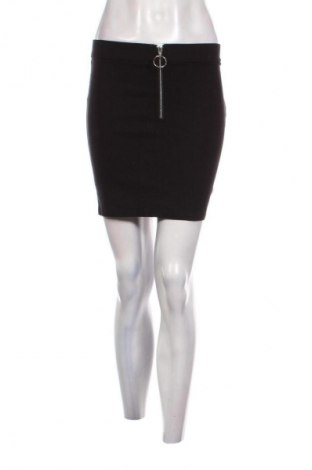 Пола Fb Sister, Размер M, Цвят Черен, Цена 2,04 €