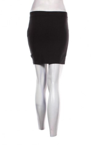 Пола Fb Sister, Размер M, Цвят Черен, Цена 2,04 €