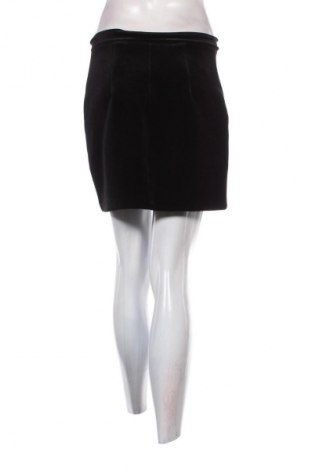 Пола H&M Divided, Размер S, Цвят Черен, Цена 3,06 €