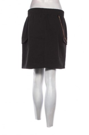 Пола House, Размер M, Цвят Черен, Цена 4,09 €