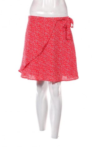 Пола NA-KD, Размер M, Цвят Многоцветен, Цена 3,57 €