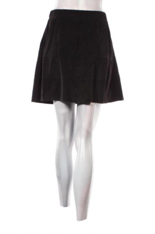 Пола Noisy May, Размер S, Цвят Черен, Цена 2,04 €