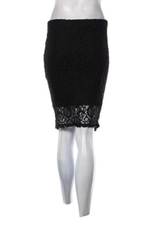 Пола ONLY, Размер S, Цвят Черен, Цена 9,09 €